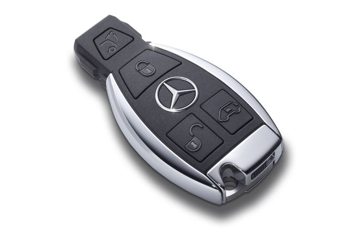 Kunci Mercedes-Benz yang sudah dibekali immobilizer