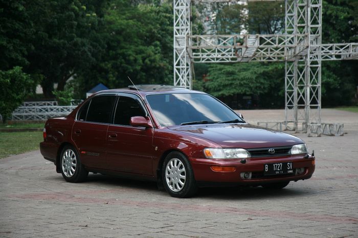 Toyota Great Corolla 1992 gaya USDM
