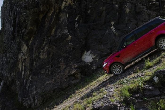 Range Rover Sport di Inferno Downhill Challenge