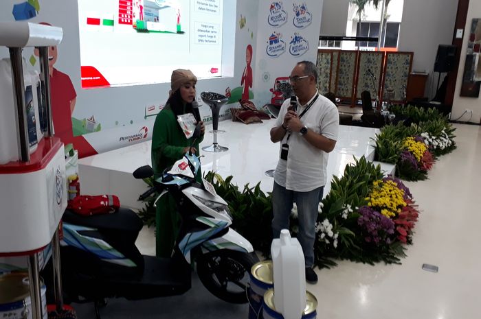 Kiosk Pertamax dibantu motor SPBU