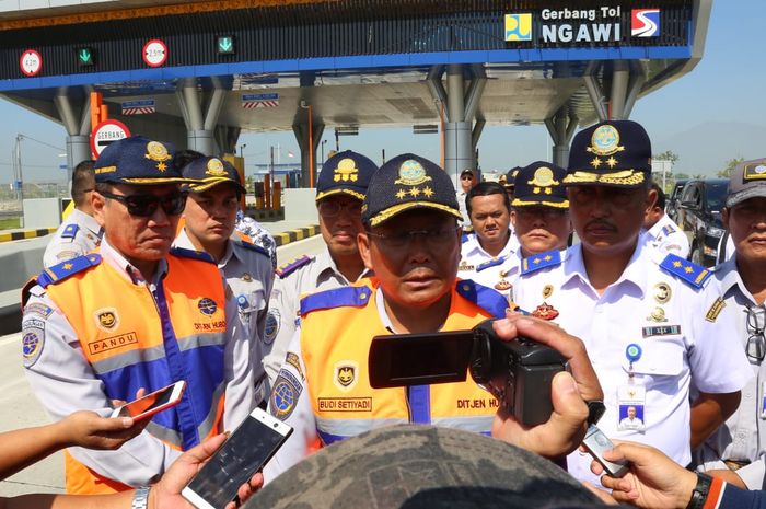 Kunjungan Dirjen Budi ke Terminal Bus tipe A Ngawi Kertonegoro