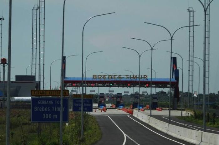 Gerbang Tol Brebes Timur