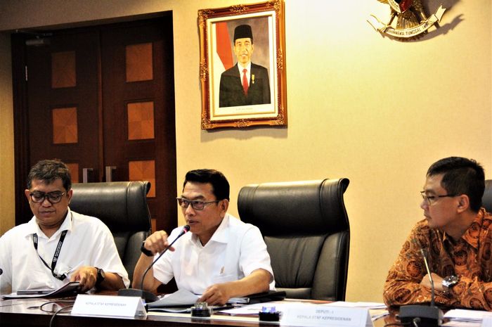 Kepala Staf Kepresidenan Jenderal TNI (Purn) Moeldoko menggelar rapat koordinasi dengan Kementerian terkait 