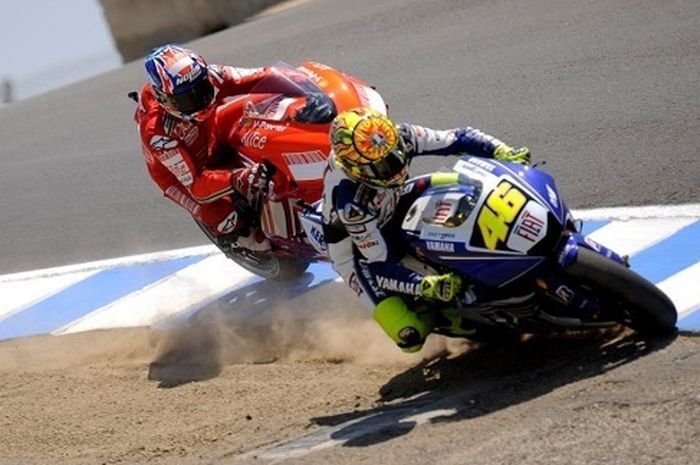 Duel keras Valentino Rossi dan  Casey Stoner di MotoGP Laguna Seca 2008