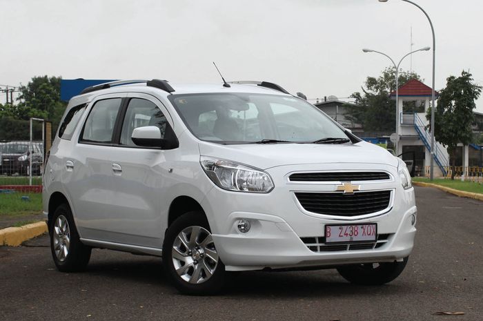 Tampilan Chevrolet Spin 2014 tampak mewah bergaya perkotaan