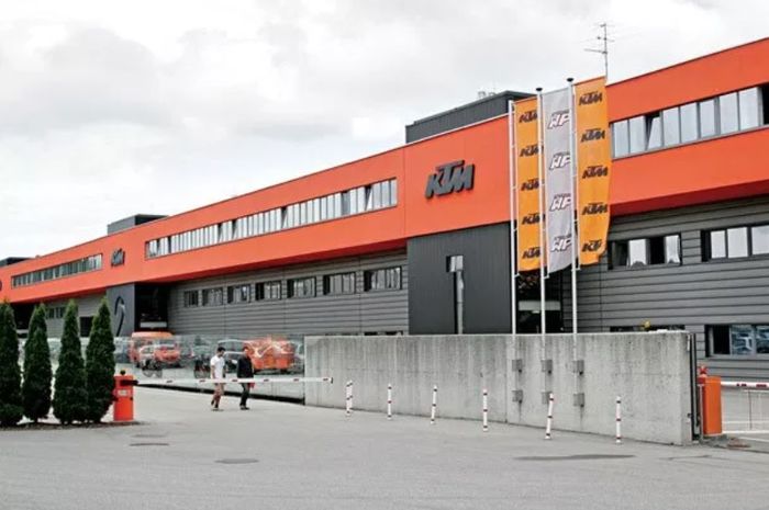 Ilustrasi pabrik KTM