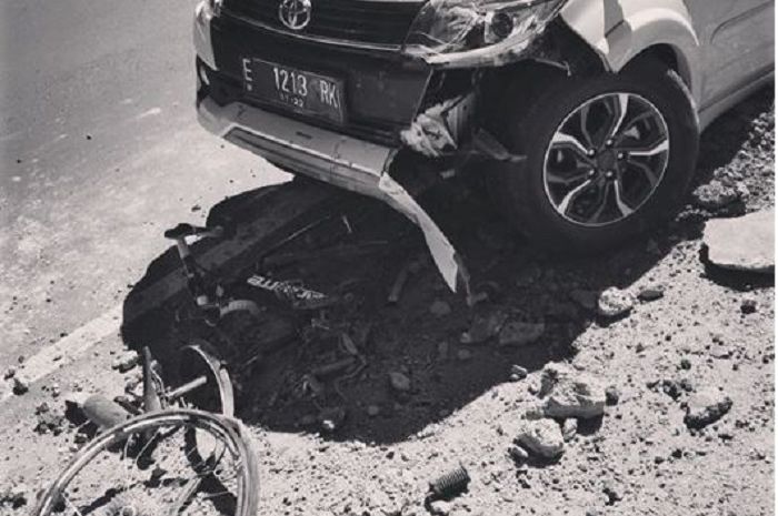 Atlet sepeda Timnas tertabrak mobil di Tanjakan Emen