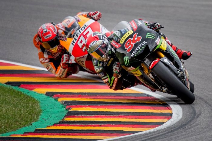 Jonas Folger sempat memberi perlawanan sengit pada Marc Marquez di MotoGP Jerman 2017