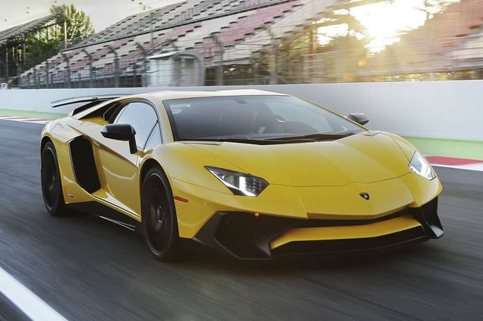 Lamborghini Aventador SV