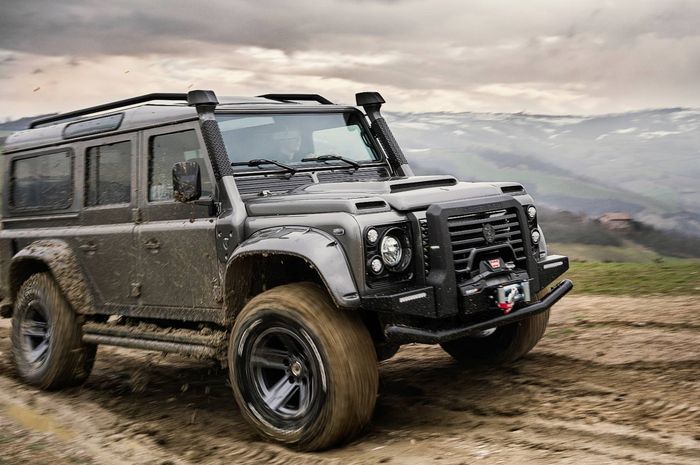 Land Rover Defender ubahan Ares Design