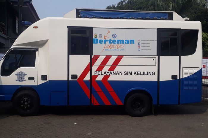 SIM keliling di Otobursa Tumplek Blek 2018