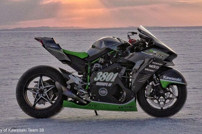 Kawasaki H2R di ajang Bonneville 2016