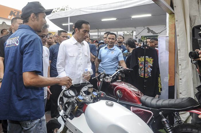 Presiden Jokowi di Otobursa 2018 