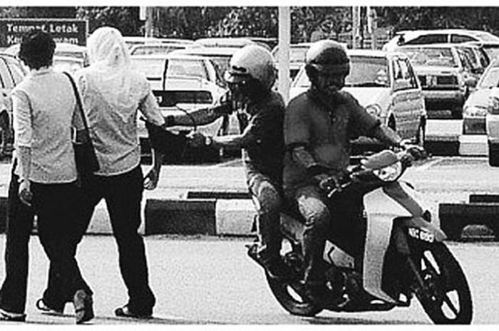 Ilustrasi Penjambretan