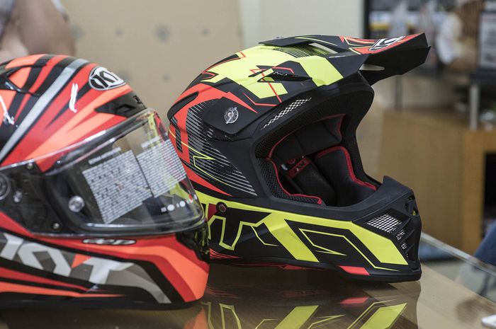 Helm KYT Photo: Agus Salim