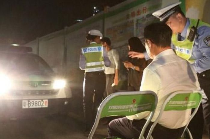 Hukuman bagi pengemudi yang asal menggunakan lampu jauh di China