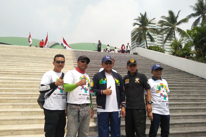 Ketua MBI foto bersama Ketua DPR RI Bambang Soesatyo  