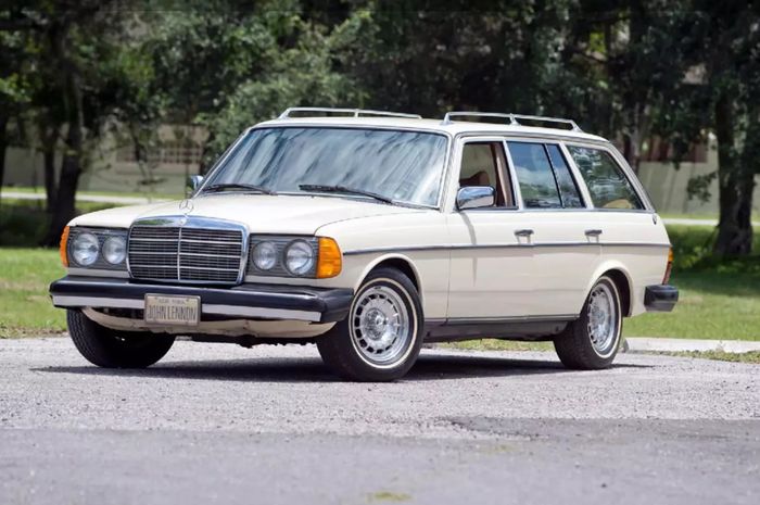 Kendaraan John Lennon yang bersejarah