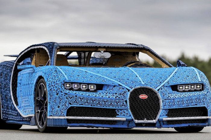 Bugatti Chiron dari Lego