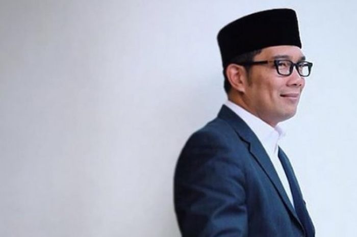 Rdiwan Kamil mengatakan exit tol Bandung-Cilacap nanti pada tahap pertama akan dibangun di empat titik, yaitu satu di Kabupaten Bandung, dua titik di Garut, dan satu titik di Tasikmalaya. 