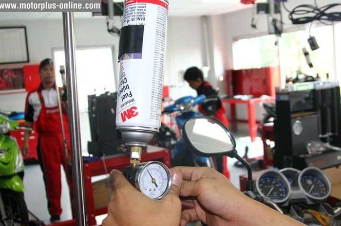 Servis injector di bengkel resmi