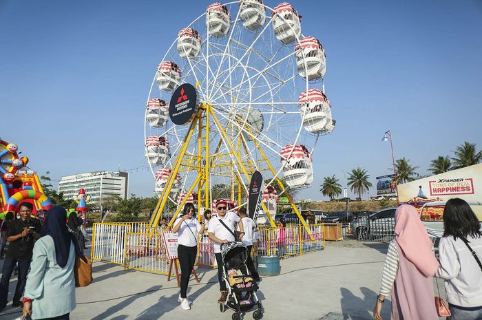 Ferris wheel di Tons of Real Happiness Makassar. Photo : Gugum Gumilar