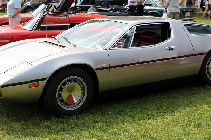 Maserati Bora