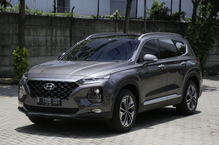 Ilustrasi Hyundai Santa Fe XG CDRi
