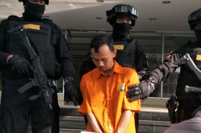 Sopir yang mengaku sebagai Sespri Kapolri Jenderal Tito Karnavian ditangkap