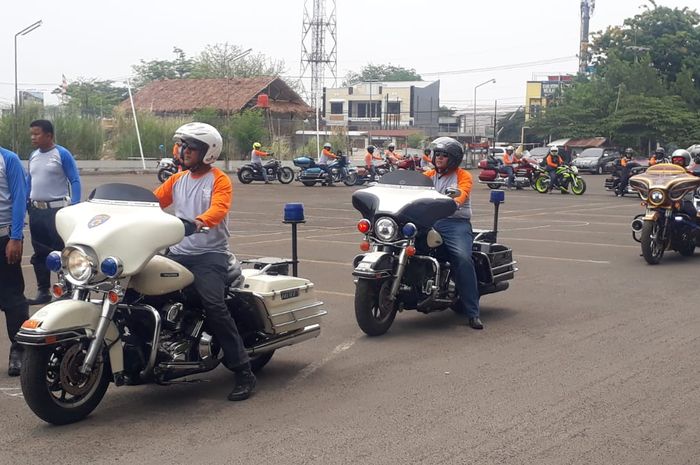 Komunitas Motor Besar ikut safety riding dari Satlantas Polres Metro Bekasi Kota