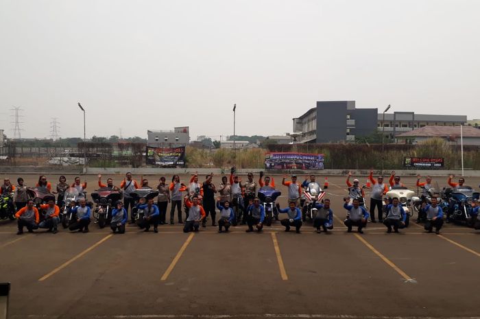 Komunitas Motor Besar ikut safety riding dari Satlantas Polres Metro Bekasi Kota
