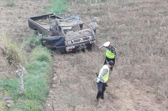 Kecelakaan pikap masuk jurang di Magetan