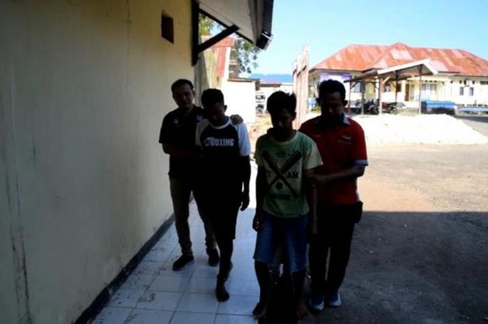Polisi ringkus pelaku pembakar kendaraan polisi di Buton