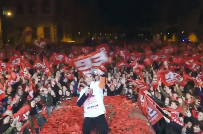 Marc Marquez saat rayakan gelar Juara Dunia di kampung halamannya
