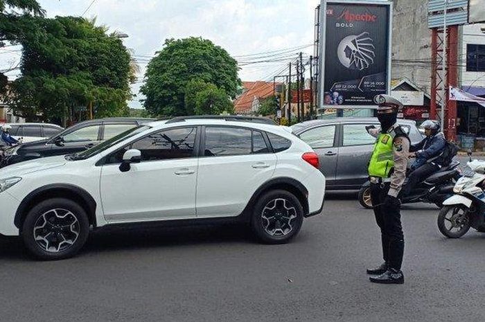 Ilustrasi lalu lintas di Kota Malang