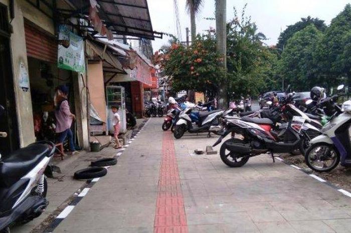 Penyalahgunaan fungsi trotoar di Kota Bogor