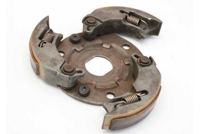 Ilustrasi kampas ganda dengan per sentrifugal