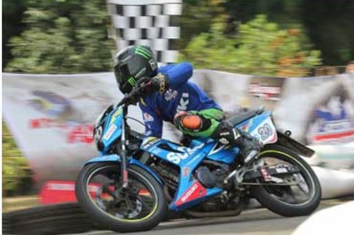 Balap Motor. Suzuki  Indonesia Challenge II Saring Pembalap Di Cibinong Jawa Barat