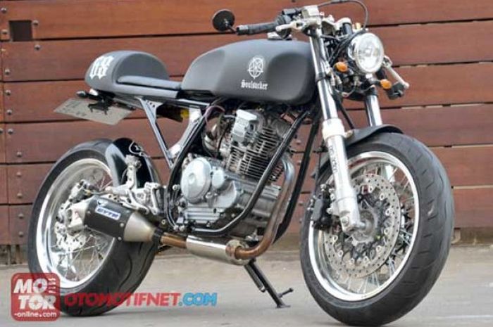 Yamaha Scorpio, Dokter Tersengat Cafe Racer