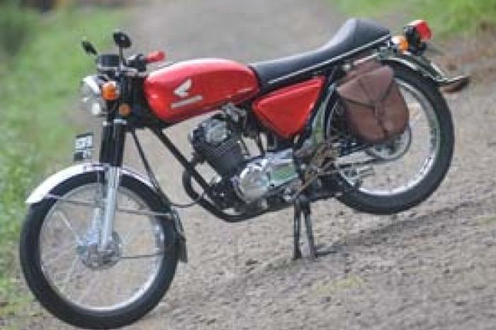 Honda GL100, Lokal Retro