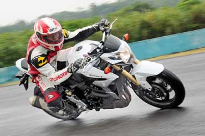 First Ride Suzuki GSR750, Gampang Tembus 231 Km/Jam!