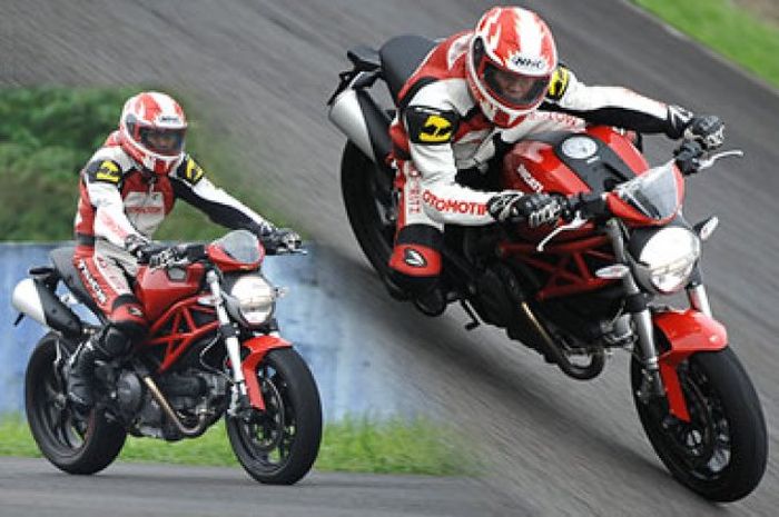 First Ride Ducati Monster 796, Sensasi Street Fighter Rp 310 Jutaan!