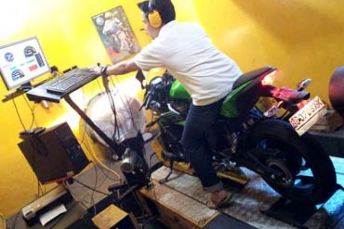 Komparasi Power Ninja RR Mono Lawan Ninja 150RR dan Ninja 250FI!