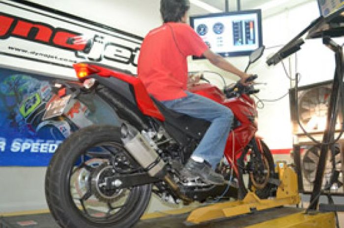Tes Knalpot R9 Valencia Stainless di Z250, Naik 3 dk!