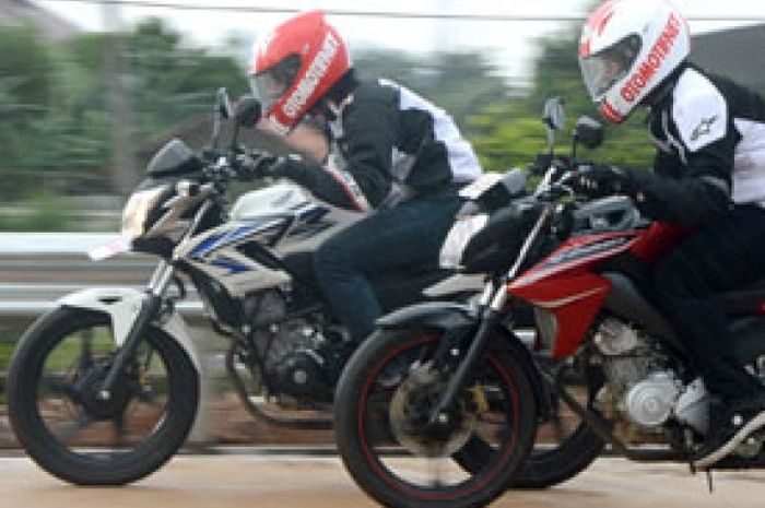Komparasi New V-Ixion VS CB150R, Performa Bikin Bimbang!