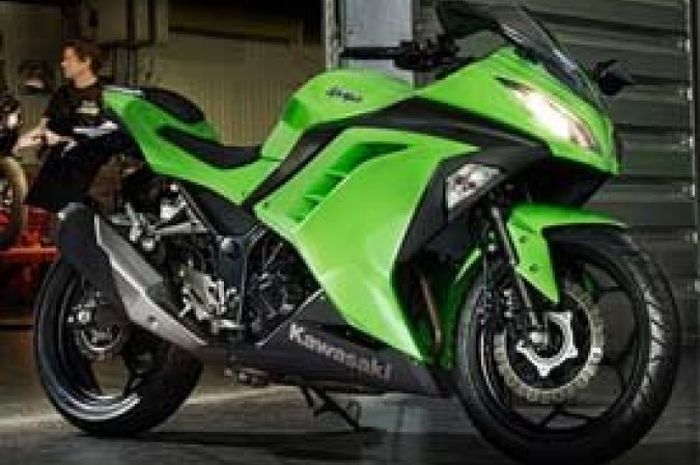 Recall Kawasaki Ninja 300 Berlanjut, Kini Masalah ECU di India