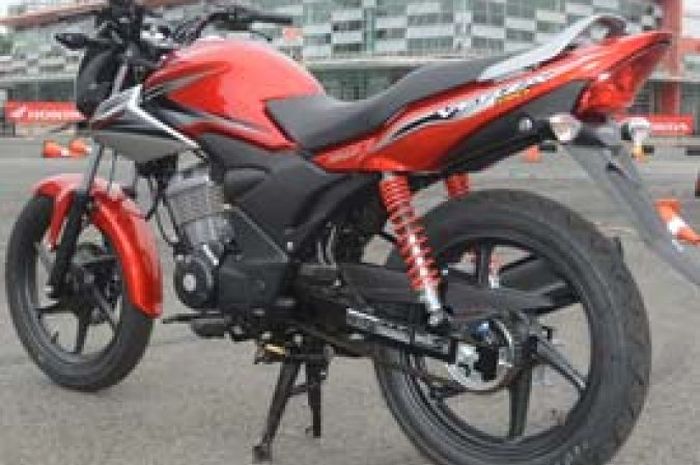 Alasan Honda Verza 150 Pakai Dua Sokbraker Belakang