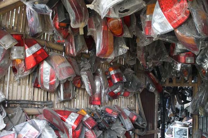 Headlamp Copotan, Tersedia untuk Grand New Kijang Innova