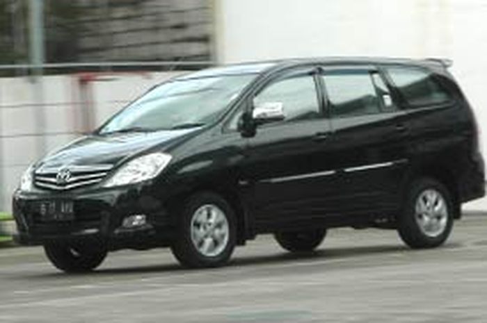 Test Drive Toyota Innova G Diesel, Iritnya Gak Nahan!