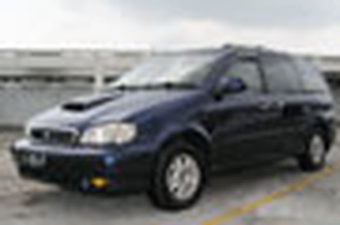 Mobkas KIA Carnival Diesel GS 2001, Mobil Mewah Murah Meriah